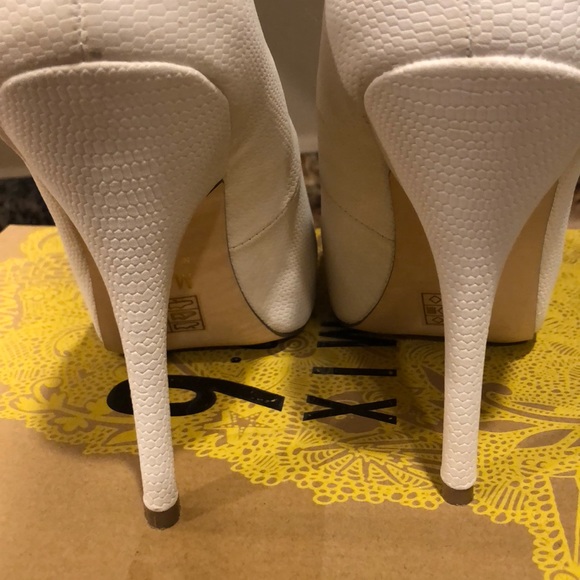 WORN ONCE Mix No. 6 platform heels - Picture 4 of 7